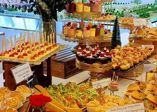 Những điều cần lưu ý khi đặt tiệc Noel tại nhà