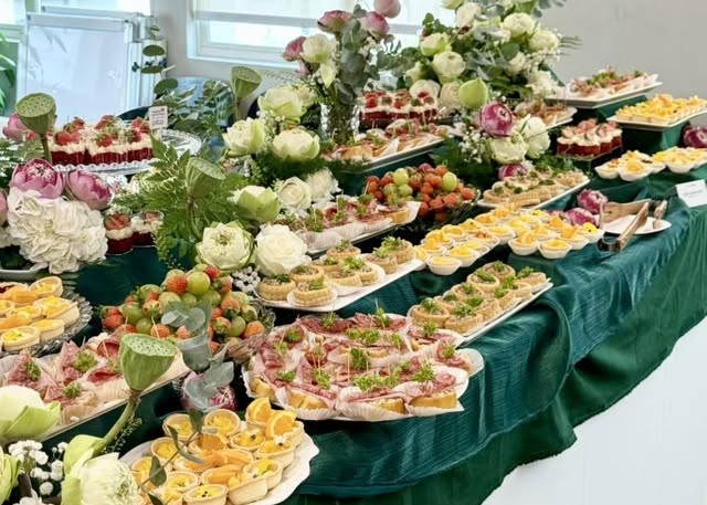 Vì sao nên chọn dịch vụ đặt tiệc cuối năm chuyên nghiệp