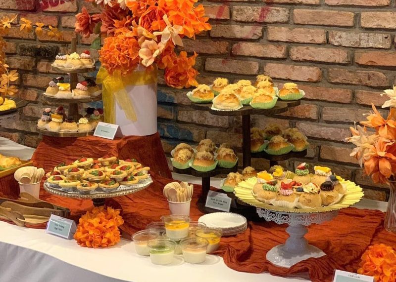 Cách bày trí và trang trí bàn teabreak ấn tượng