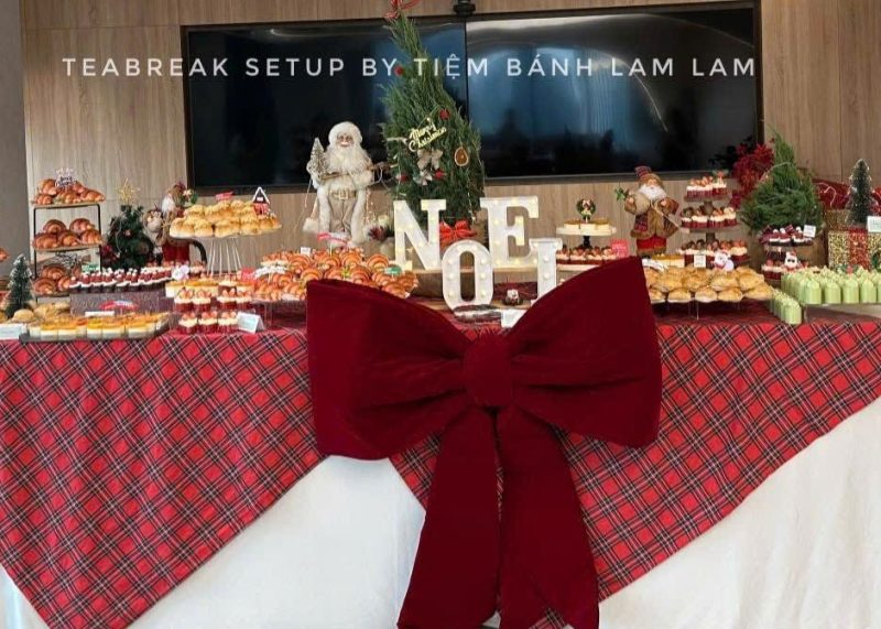 Dịch vụ bánh Noel cho công ty - Giải pháp tiết kiệm thời gian cho doanh nghiệp