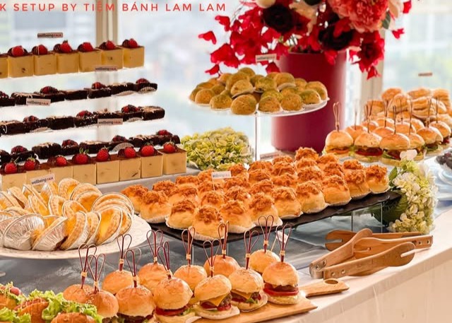 Dịch vụ teabreak mặn trọn gói tại Lam Lam Catering
