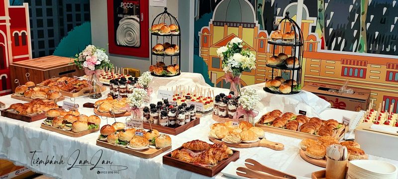 Teabreak Cake là gì? Lợi ích khi tổ chức tiệc teabreak