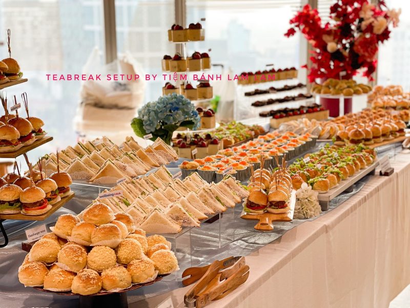 Dịch Vụ Catering Tại TP.HCM Dành Cho Ai?