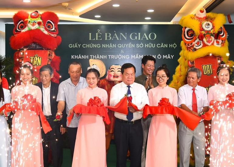 Dịch vụ tổ chức tiệc kỉ niệm công ty trọn gói tại Lam Lam Catering