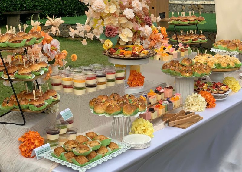 Liên hệ Lam Lam Catering - Giải pháp tiệc nhẹ cuối năm cho công ty chuyên nghiệp
