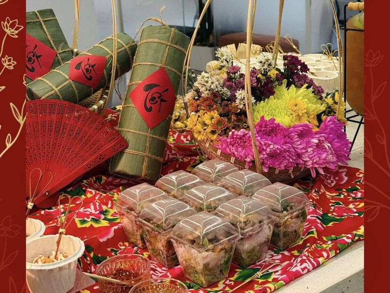 Kinh nghiệm đặt tiệc khai xuân tiết kiệm chi phí