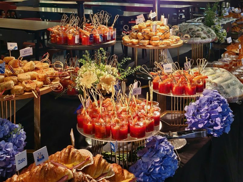 Lam Lam Catering - Giải pháp tổ chức tiệc cuối năm công ty trọn gói