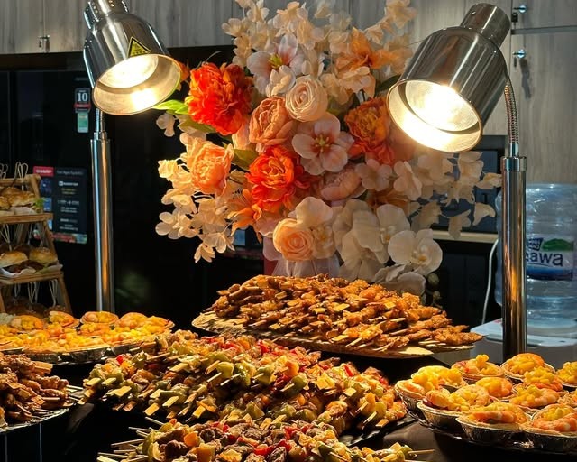 Vì Sao Nên Chọn Lam Lam Catering Khi Đặt Teabreak HCM?