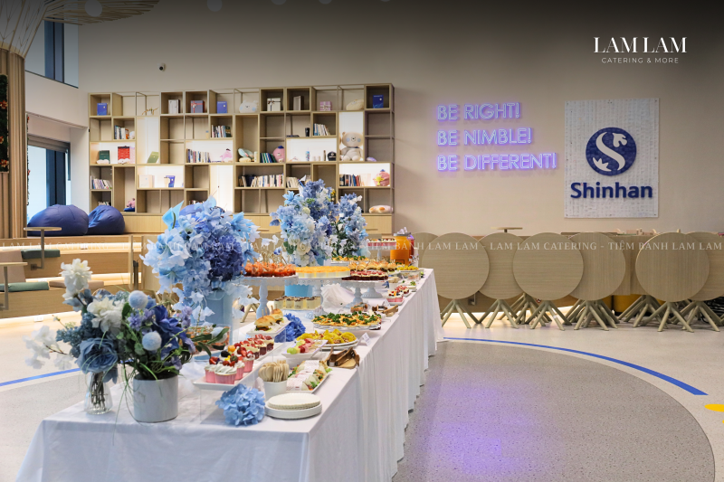 Shinhan Bank Với Bàn Tiệc Finger Food Aesthetic Chinh Phục Mọi Ánh Nhìn