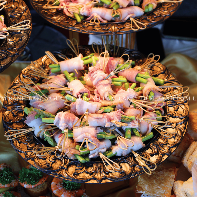 Vì sao nên chọn dịch vụ Catering khai trương công ty L&E từ Lam Lam Catering?