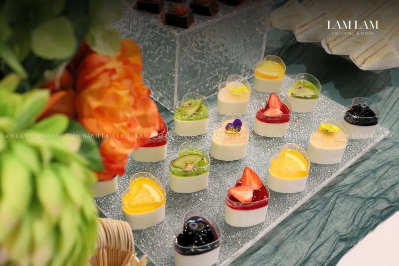Đặt bánh ngọt cho sự kiện - Giải pháp tiện lợi cho doanh nghiệp