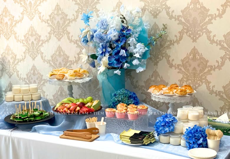 Lam Lam Catering - Dịch vụ menu tiệc ngọt chuyên nghiệp cho doanh nghiệp