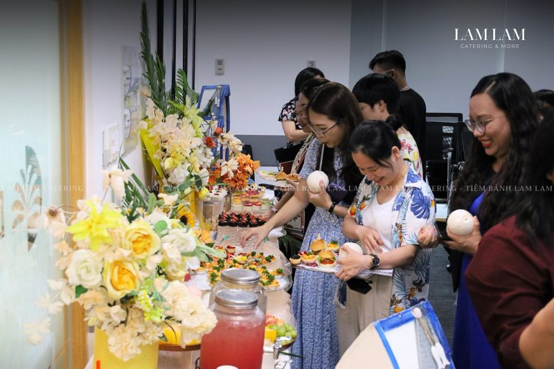 Tiệc trà văn phòng là gì?