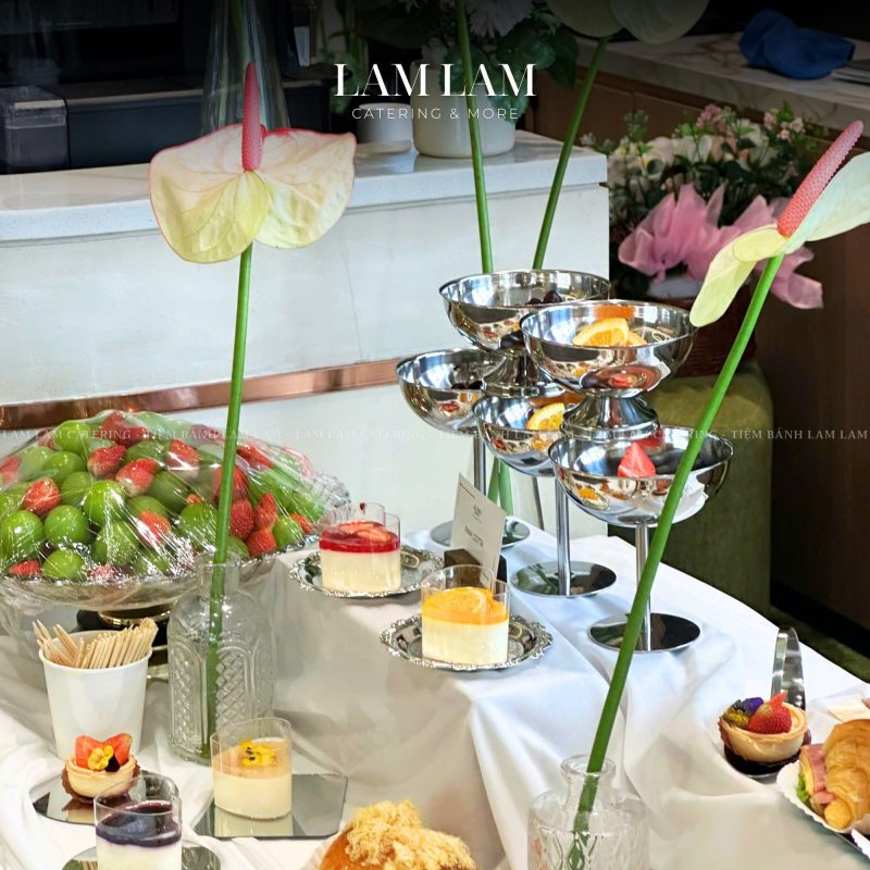 Đặt dịch vụ catering trọn gói cho sự kiện doanh nghiệp