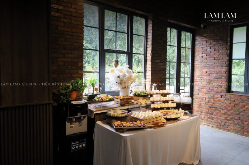 Lam Lam Catering - Giải pháp tiệc văn phòng trọn gói