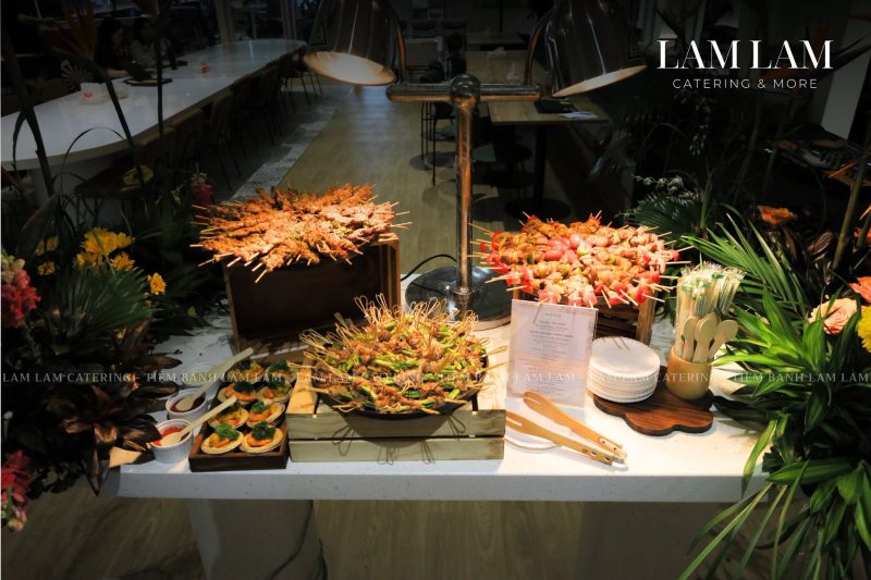 Menu Canapé đa dạng cho concept Tropical Vibe