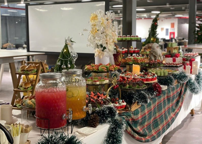 Tiệc Giáng Sinh trọn gói - Đặt tiệc Noel sớm với giá ưu đãi